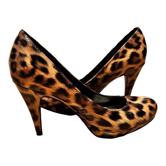 NWOT Worthington Leopard pumps - size 8 - Picture 3 of 7